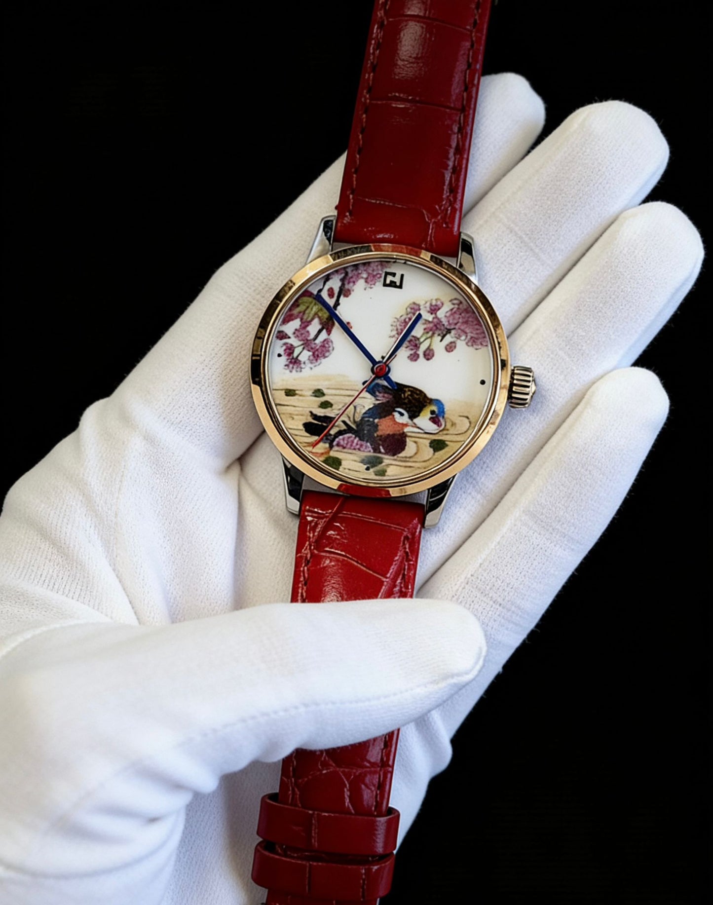 Enamel Watch
18K Gold Bezel
Stainless Steel Case
Genuine Leather Strap