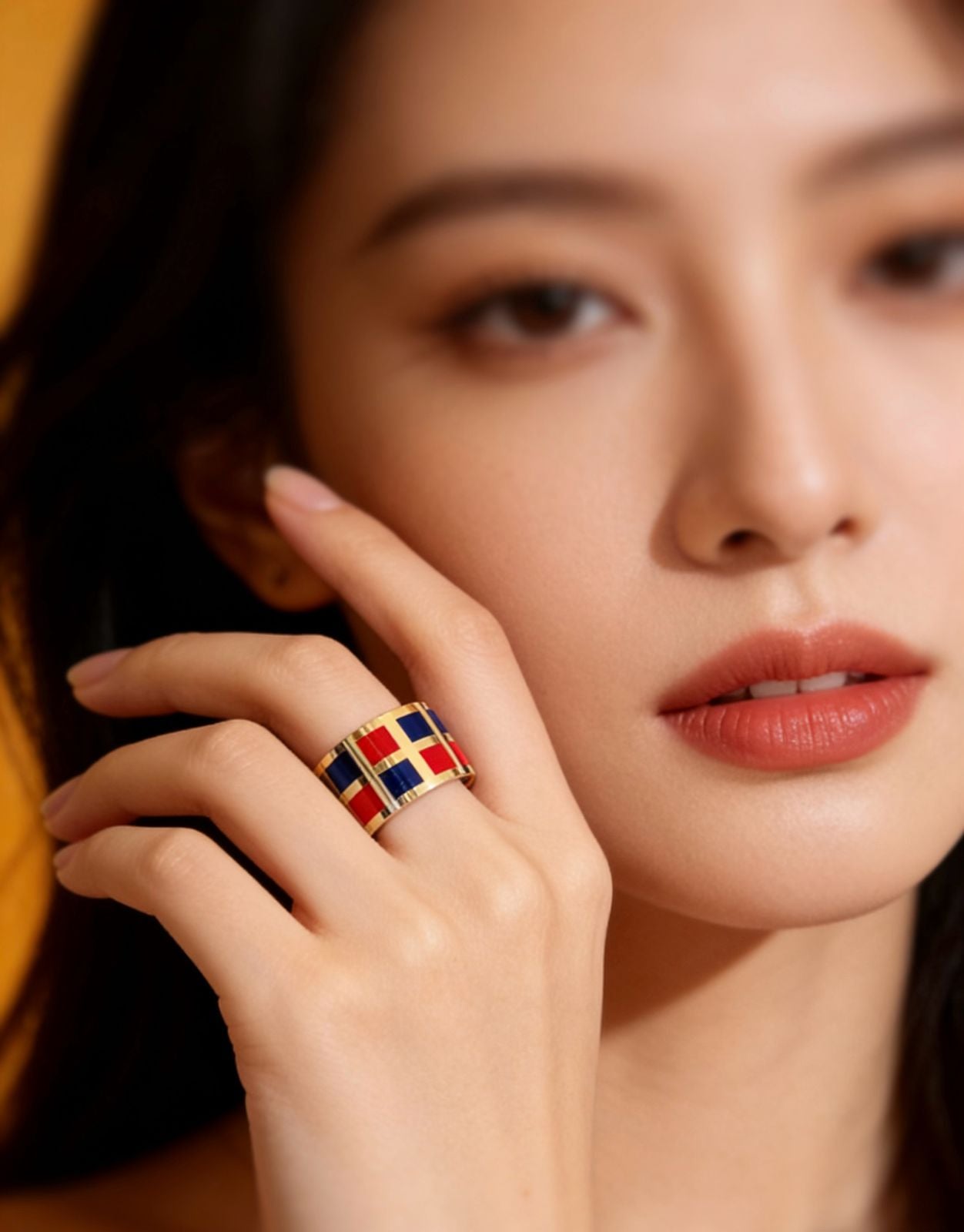 18K Gold and Enamel Ring